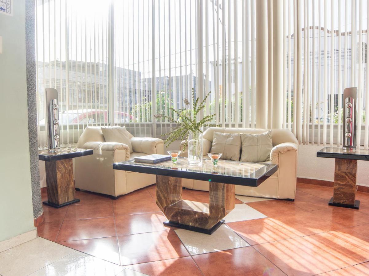 Capital O Hotel Villa Monini Πουέμπλα Εξωτερικό φωτογραφία