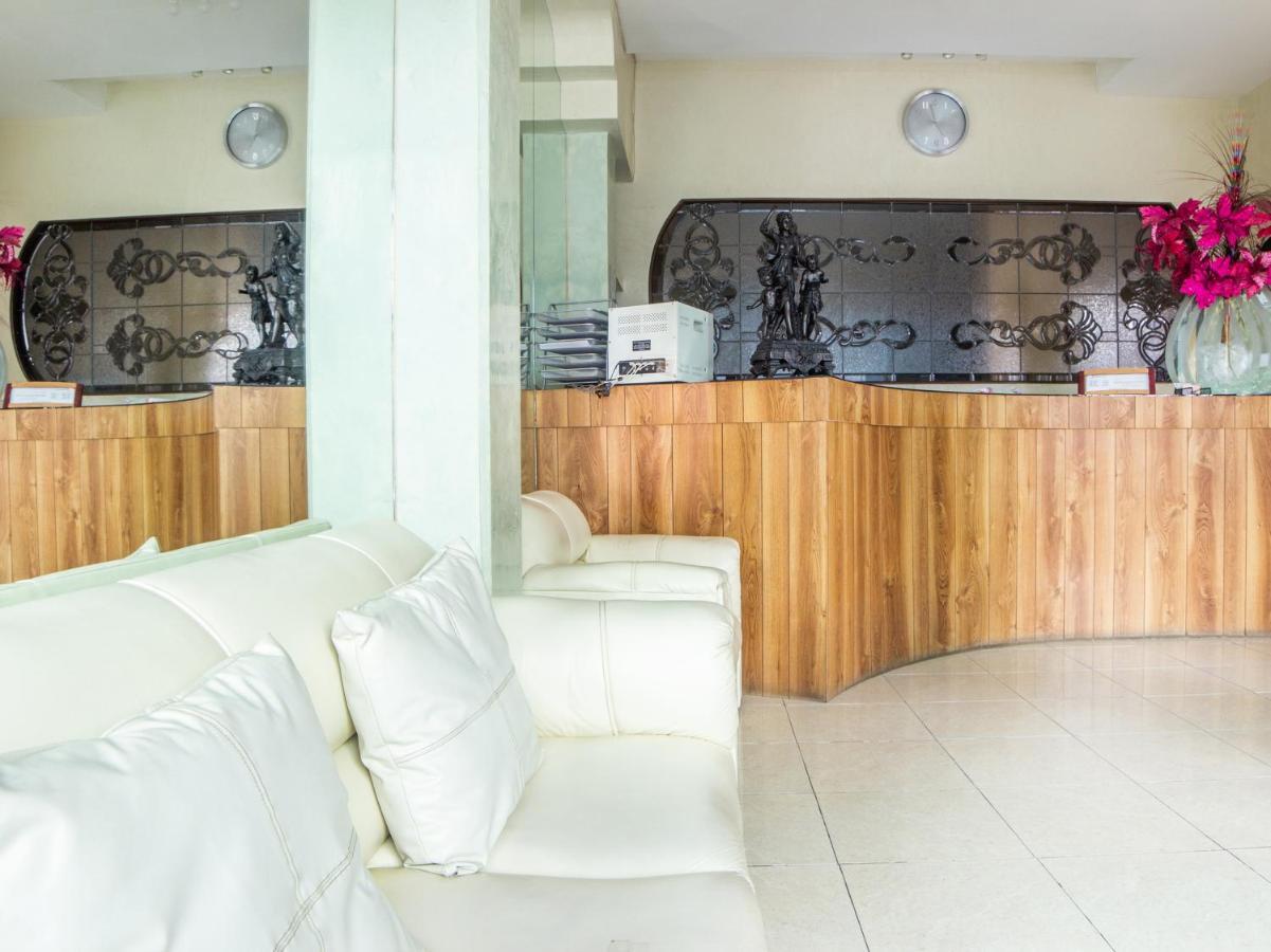 Capital O Hotel Villa Monini Πουέμπλα Εξωτερικό φωτογραφία